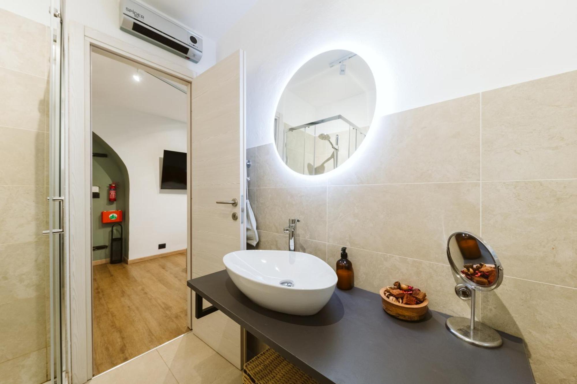 Giano Host - Capro Apartment เจนัว ภายนอก รูปภาพ