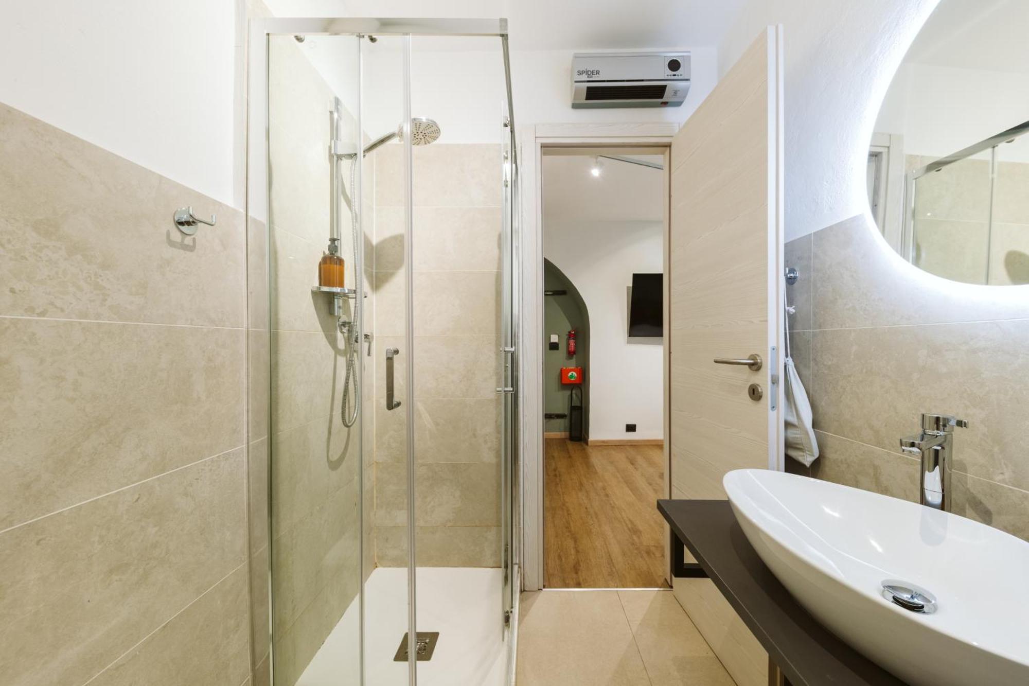 Giano Host - Capro Apartment เจนัว ภายนอก รูปภาพ